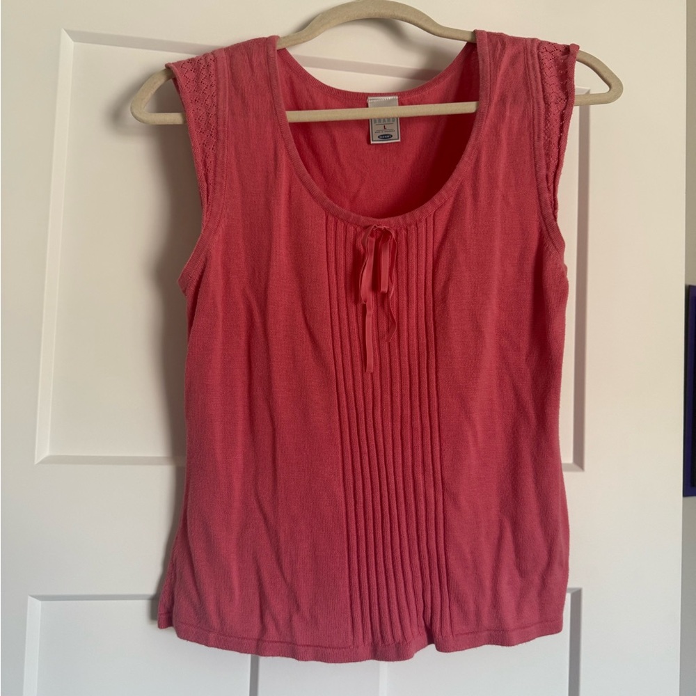 Pink bow top